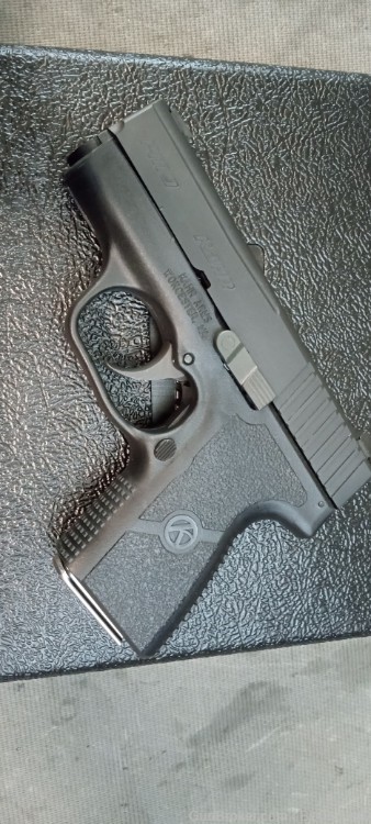 kahr arms pm9 pistol NICE in case extra mag-img-0