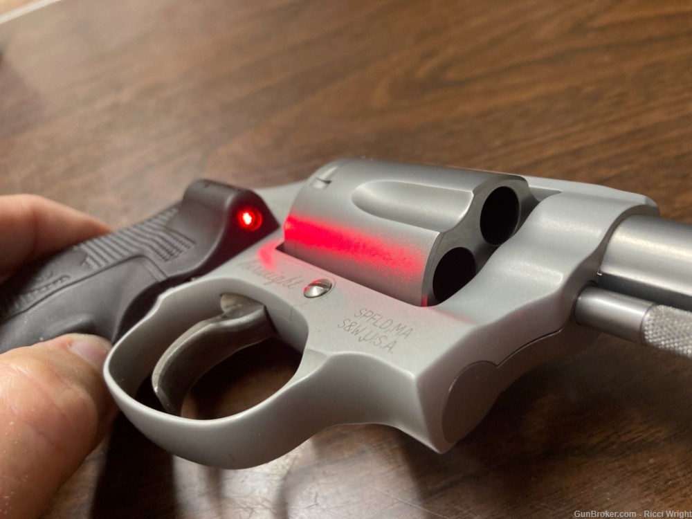 Smith & Wesson 637 Airweight-img-5