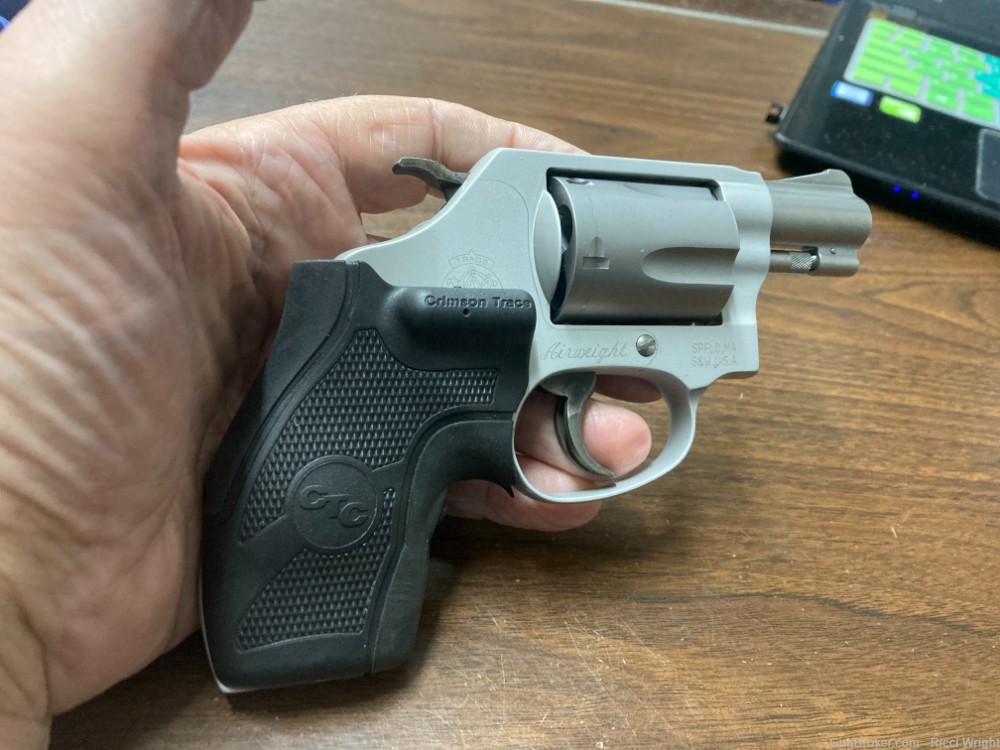 Smith & Wesson 637 Airweight-img-4