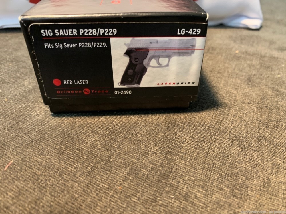 Sig Sauer P228/P229 Crimson Trace laser grips 01-2490-img-1