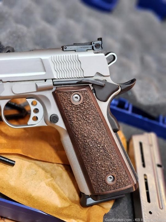 SMITH WESSON 1911 PRO SERIES 9MM-img-4