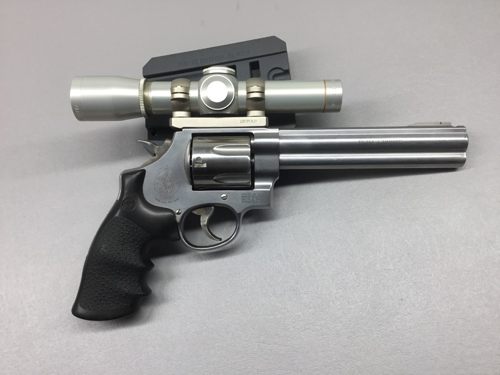 Smith & Wesson 629 Classic 44 Mag with Leupold M8-2X-img-1