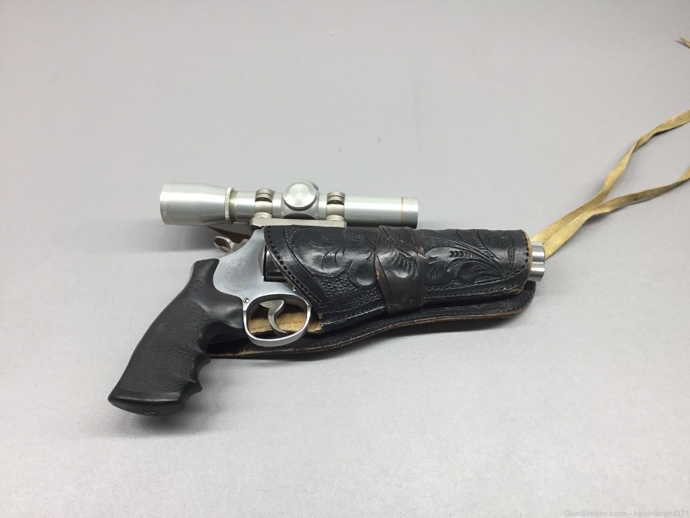Smith & Wesson 629 Classic 44 Mag with Leupold M8-2X-img-0