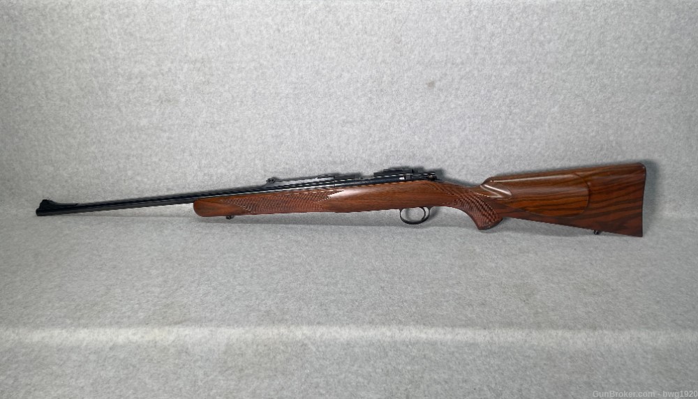 KIMBER 82 .22 LR Bolt Action Rifle M82 Wood 22" SUPER AMERICA BOX-img-1