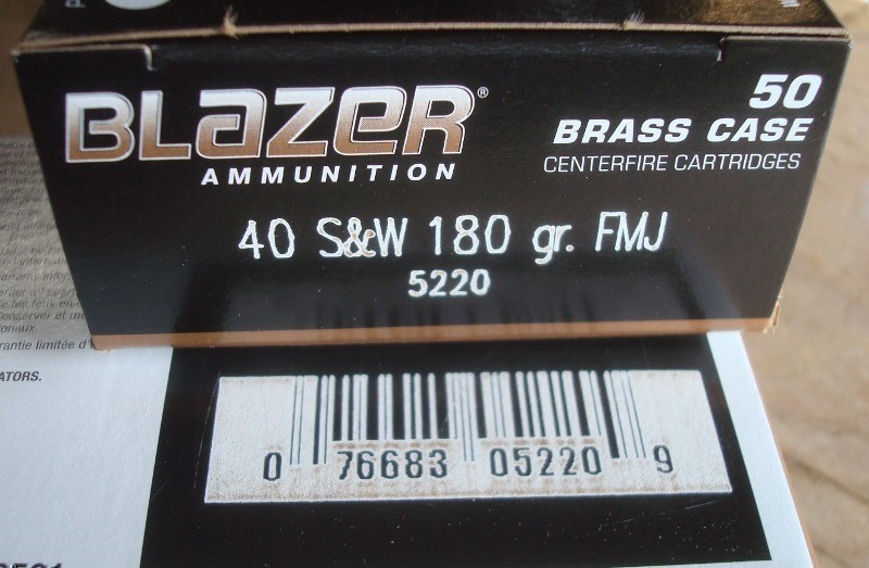 500 CCI .40 s&w FMJ Blazer Brass 180 gr ammunition 5220 new-img-4