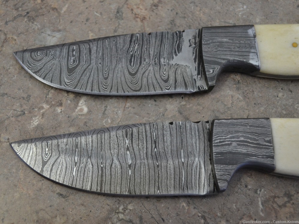 Custom Made Damascus Steel Set of 2 Hunting Knives Mix Handles (LT-858)-img-1