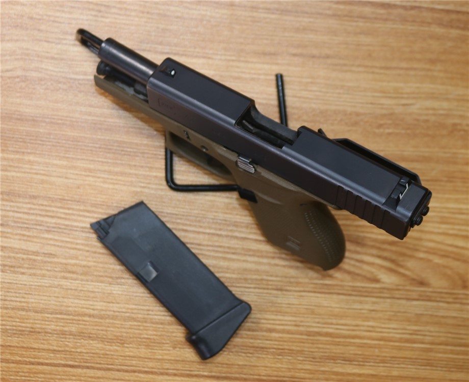 Glock 43 9mm Two Tone 3 ½" Barrel FDE NB 1 Mag-img-9
