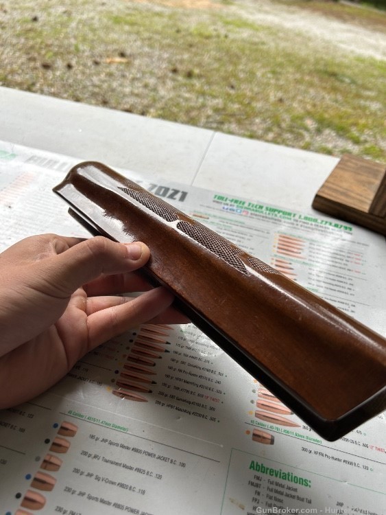 Remington 1100 12ga wood forrend #4-img-3