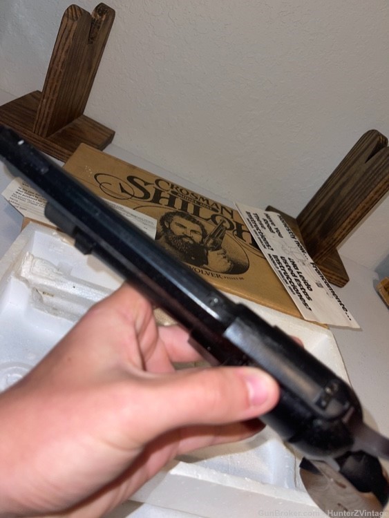 Vintage Crosman Shiloh 1861 CO2 revolver UNTESTED-img-3