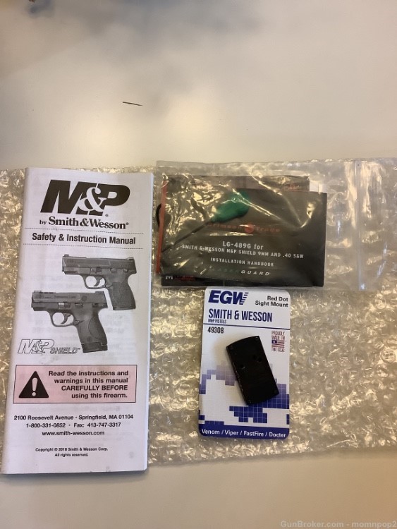 Smith & Wesson M&P 9 Performance Center w/ Ct green laser 3 mags optics pla-img-3