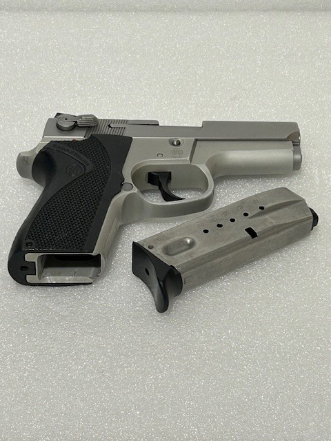 Smith and Wesson 6906 9mm Compact S&W like 6904, 5904, 5903, 5906, 3913 -img-25