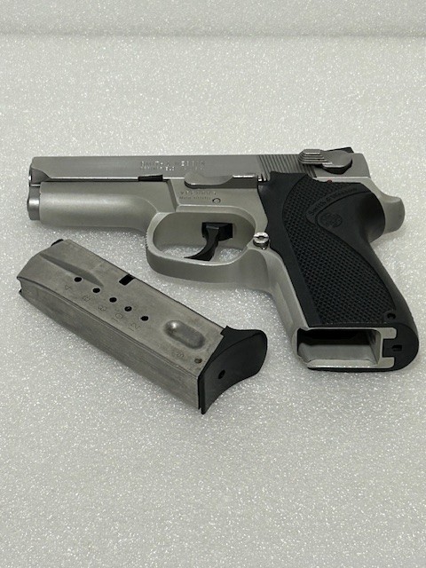 Smith and Wesson 6906 9mm Compact S&W like 6904, 5904, 5903, 5906, 3913 -img-24