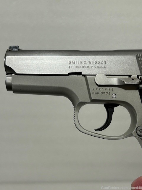 Smith and Wesson 6906 9mm Compact S&W like 6904, 5904, 5903, 5906, 3913 -img-7