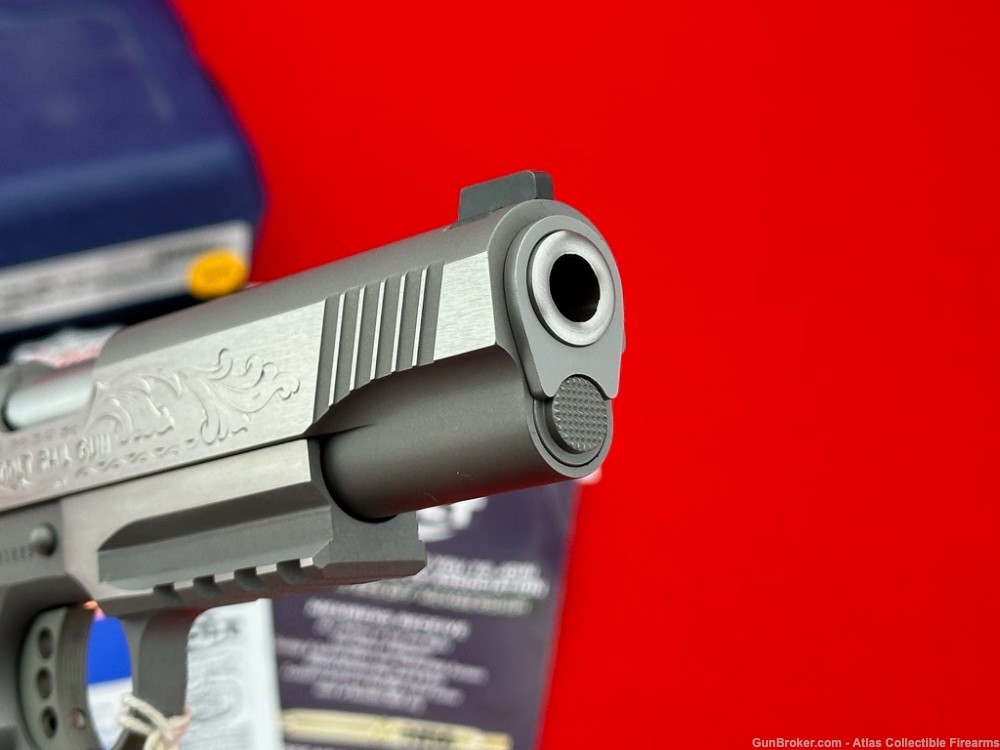 RARE Colt Custom Shop Government "Rail Gun" 9mm |FACTORY HAND ENGRAVED| NIB-img-17