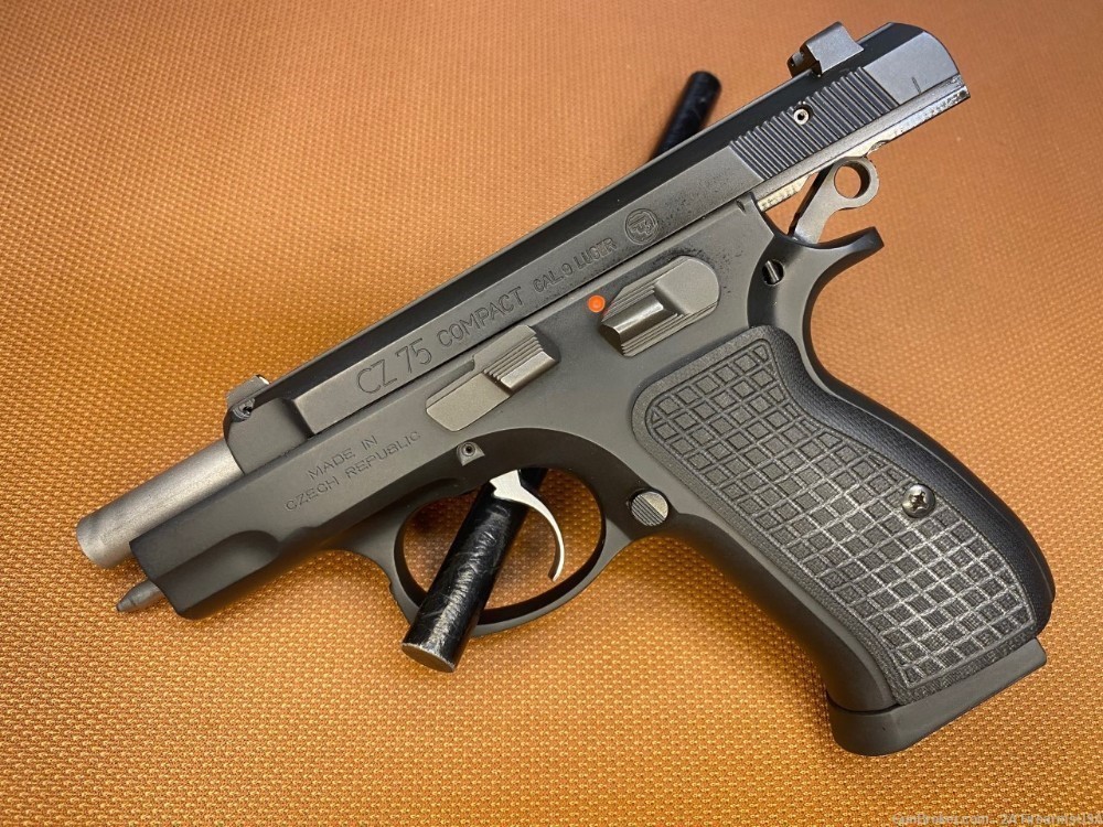 CZ 75 Compact - 9mm - 3.7" Barrel - 14+1 - Manual Safety-img-3