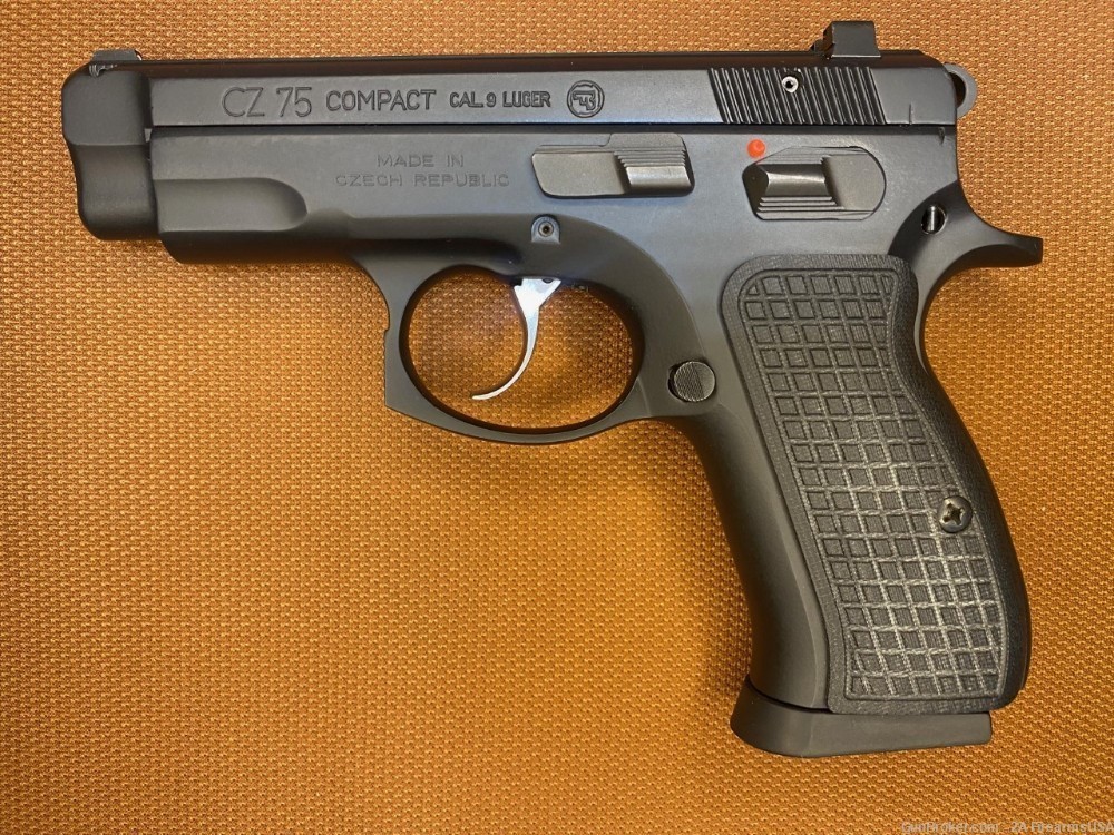 CZ 75 Compact - 9mm - 3.7" Barrel - 14+1 - Manual Safety-img-1