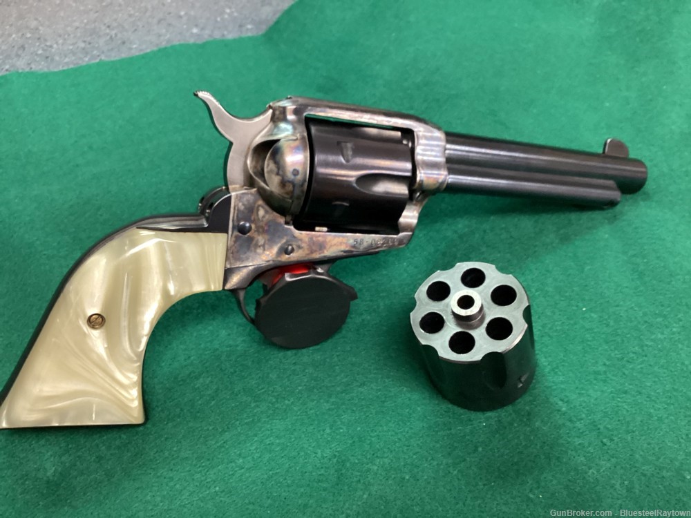 RUGER VAQUERO W/ 9MM CYLINDER-img-1