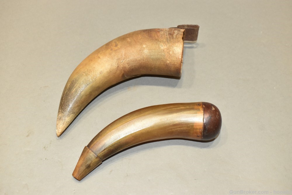 Pair of Vintage Horns 7" Powder & 9" Whetstone w Iron Belt Loop-img-0