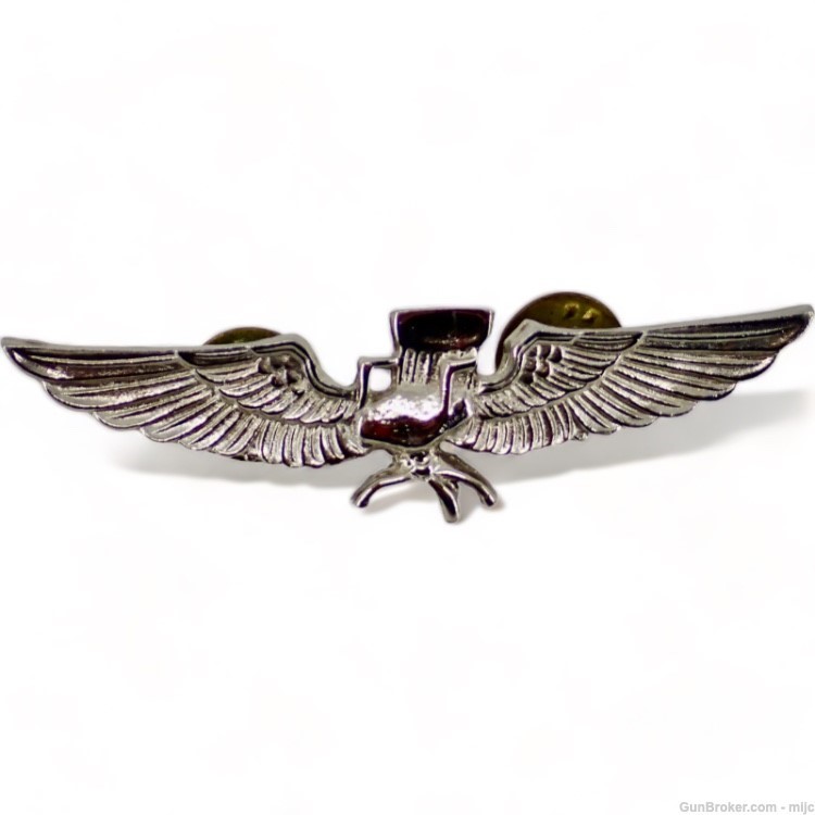 United States Chair Force Air Force Wings Metal 3" Mint Like New.-img-0
