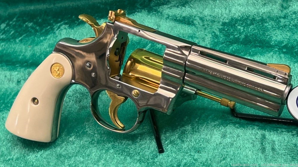 Colt Python .357 Magnum Custom Gold Plated, Ivory Bond Handle 1 of a Kind-img-18