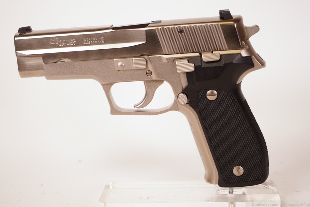 Sig Sauer / SigArms, P226, 9mm, Nickel/Stainless, 4 Mags 1990 Mfg W.Germany-img-8