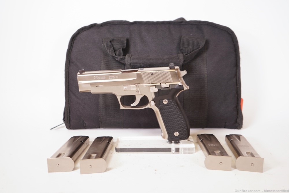 Sig Sauer / SigArms, P226, 9mm, Nickel/Stainless, 4 Mags 1990 Mfg W.Germany-img-0