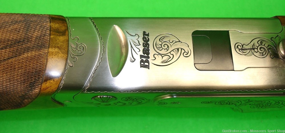 Blaser F3 Baronesse 12ga / 32" Bbl - Custom Stock - Engraved - 98%-img-16