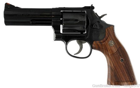 Smith & Wesson Model 586 Distinguished Combat Magnum 357 Mag 150909 4in BBL-img-0