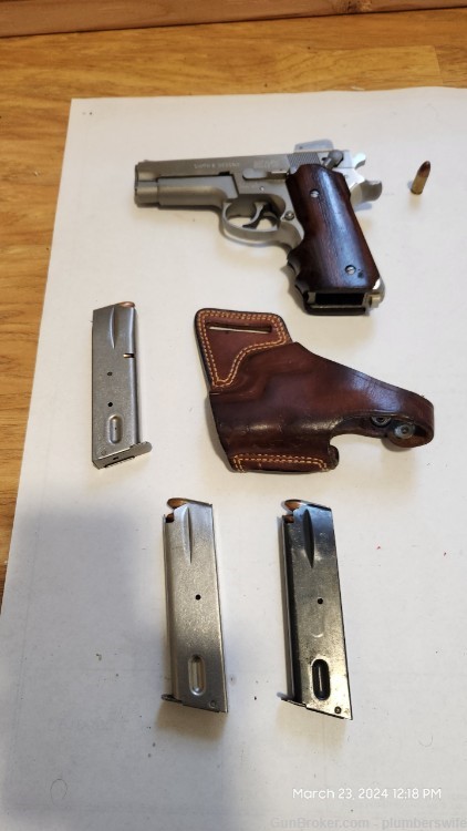 Smith & Wesson Model 659 Three (3) Magazines and Holster-img-1