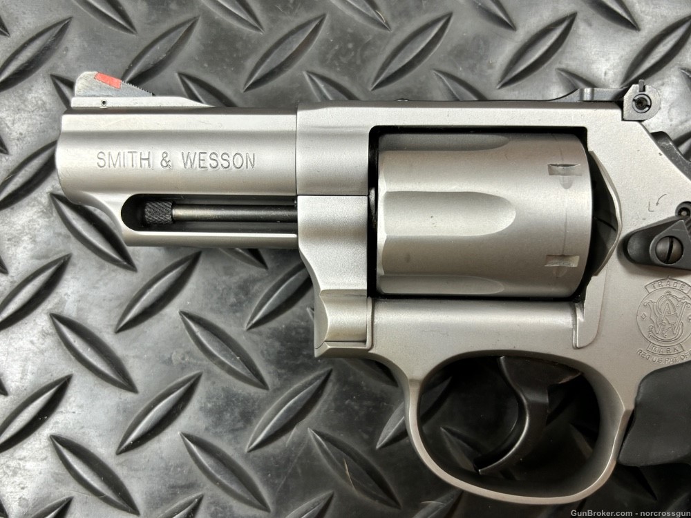 Smith & Wesson 66-8 .357 Combat Magnum 2.75in Revolver 6 Shot-img-4