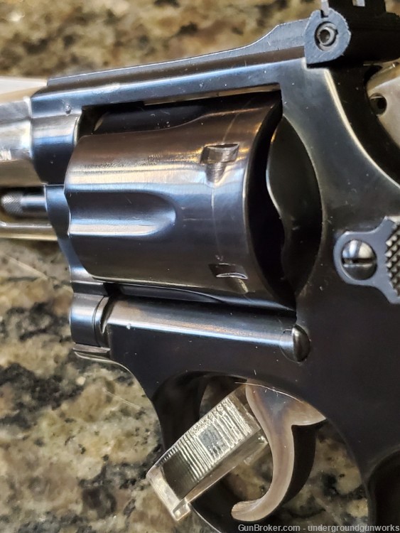 Smith and Wesson Model 19-4 in .357 mag-img-5