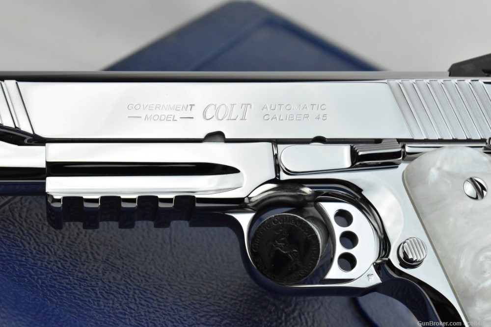 BRIGHT POLISHED Colt Govt 1911 Rail Gun .45 ACP - BRAND NEW O1070RG -img-4