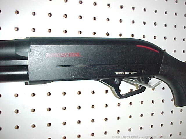 BK#5 Item#12 - Winchester Super X Pump Defender 12 Ga 3 Chamber 18 BBL -img-0