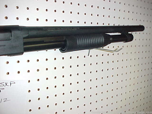 BK#5 Item#12 - Winchester Super X Pump Defender 12 Ga 3 Chamber 18 BBL -img-6