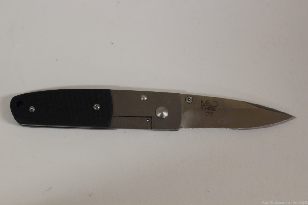BENCHMADE Model 330S, partial serrated, NEW, never sharpened-img-4
