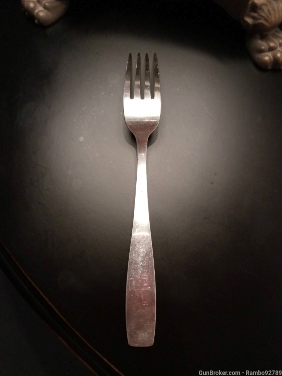 Adolf 's personally owned "A.H. formal pattern" fork.-img-1