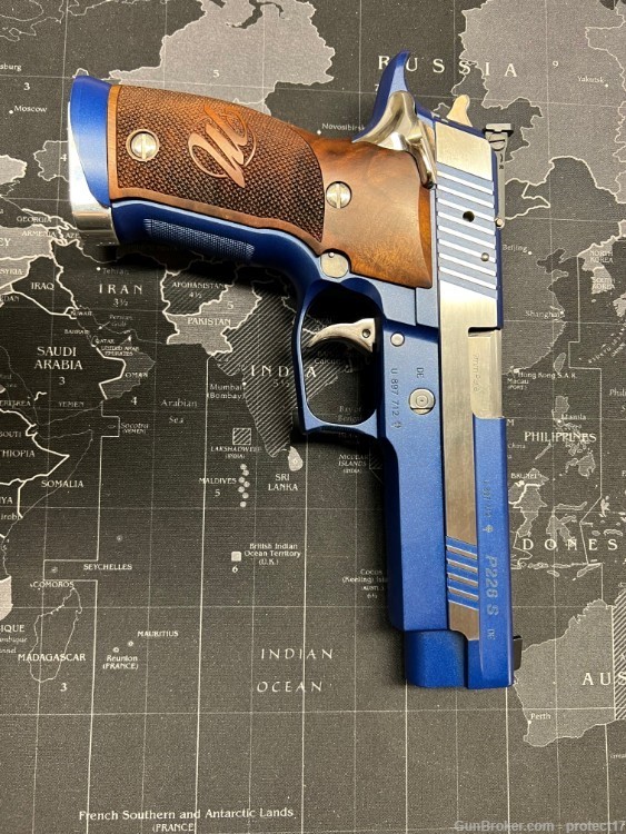 RARE! Sig Sauer P226 X5 Blue Moon GERMAN MASTERSHOP - 5" 9mm 19rd bluemoon-img-4