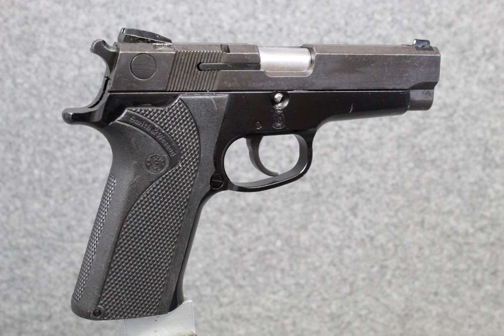 Smith & Wesson 910 9x19 Surplus Pistol-img-5