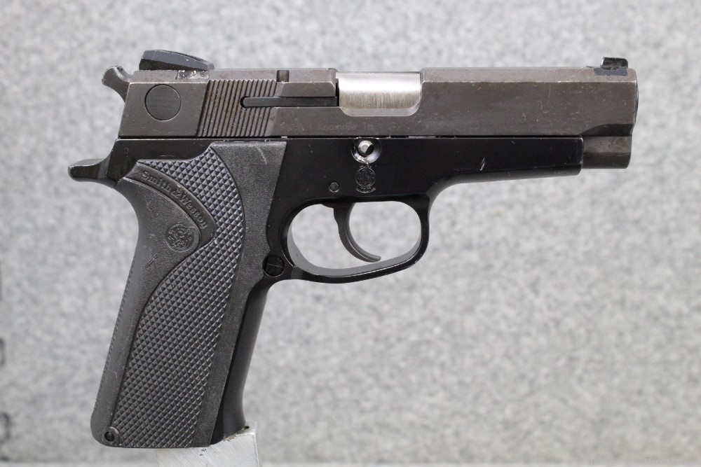 Smith & Wesson 910 9x19 Surplus Pistol-img-1