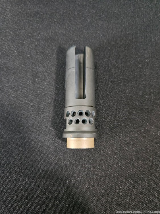 Surefire Warcomp Flash Hider 762 threaded for 1/2-28TPI - Good condition-img-0