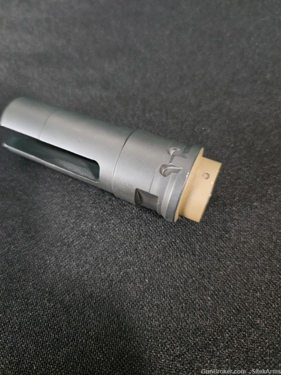 Surefire Warcomp Flash Hider 762 threaded for 1/2-28TPI - Good condition-img-1