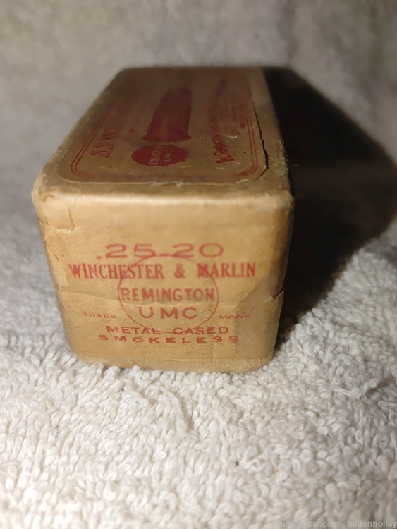 Winchester and Marlin - Remington UMC .25-20 Vintage 2 piece box-img-2