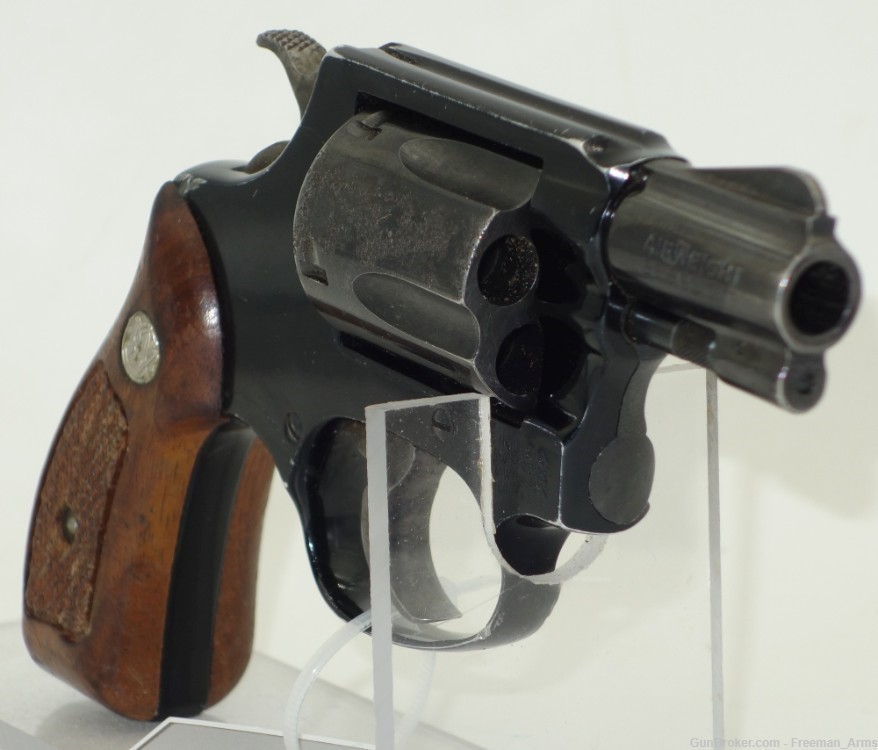 Smith & Wesson Model 37 Airweight-38 Special-2" Barrel-Round Butt-img-5