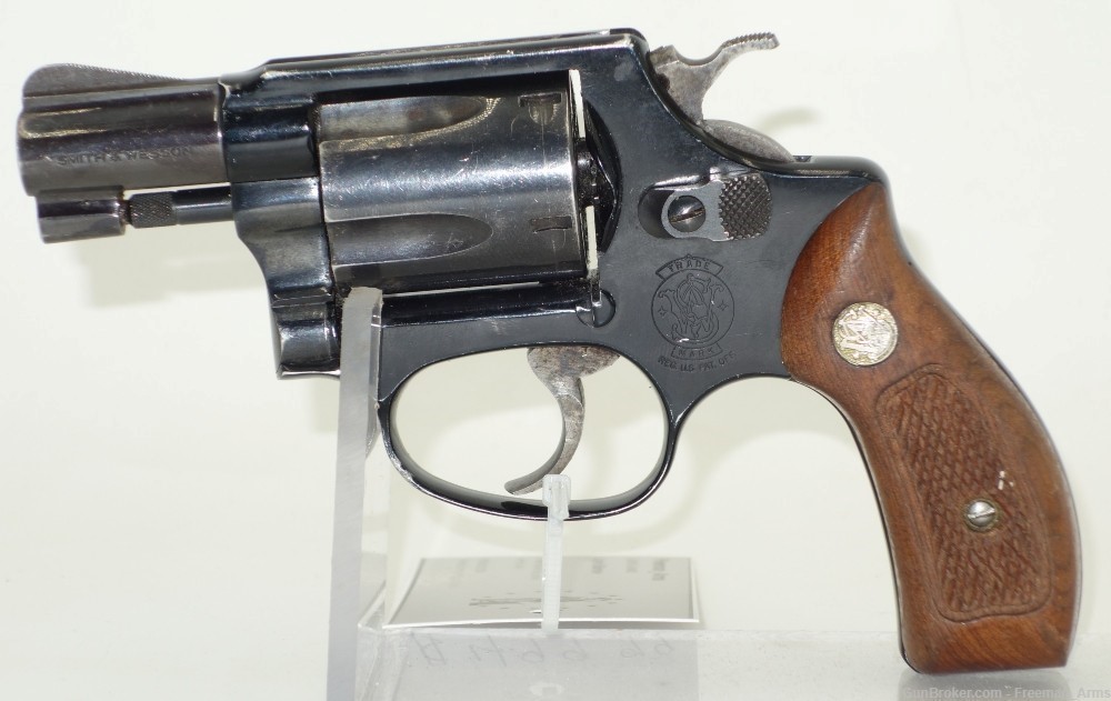 Smith & Wesson Model 37 Airweight-38 Special-2" Barrel-Round Butt-img-1