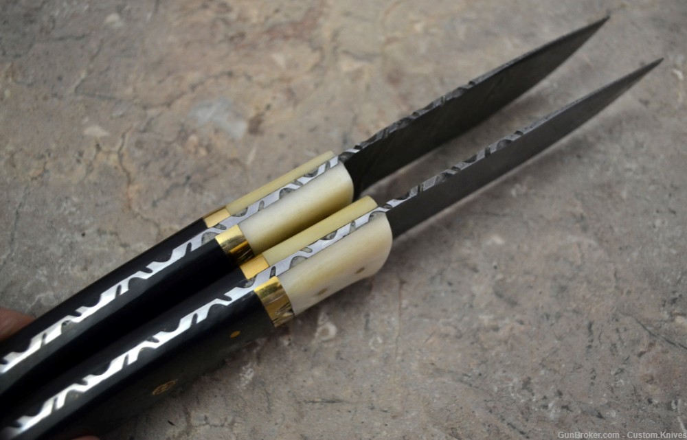 Custom Made Damascus Steel Set of 2 Hunting Knives with Bull Horn (LT-859)-img-6