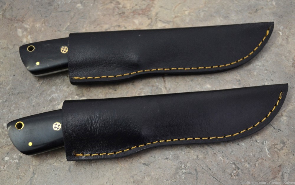 Custom Made Damascus Steel Set of 2 Hunting Knives with Bull Horn (LT-859)-img-7
