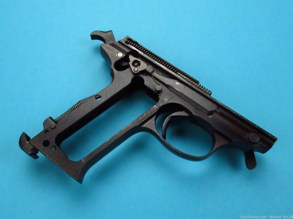 Excellent WWII 1944 BYF 44 Luger P38 Mauser German Army Pistol 9mm Luger-img-113