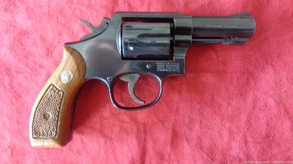 Smith & Wesson  S&W  Model 10-8  Revolver, 3"  Barrel .38 Spl. -img-1