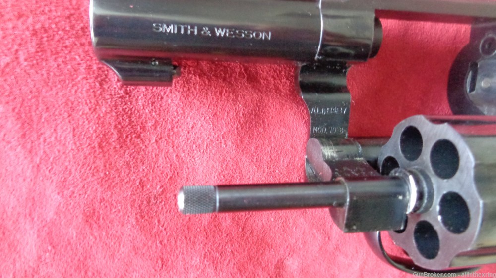 Smith & Wesson  S&W  Model 10-8  Revolver, 3"  Barrel .38 Spl. -img-3