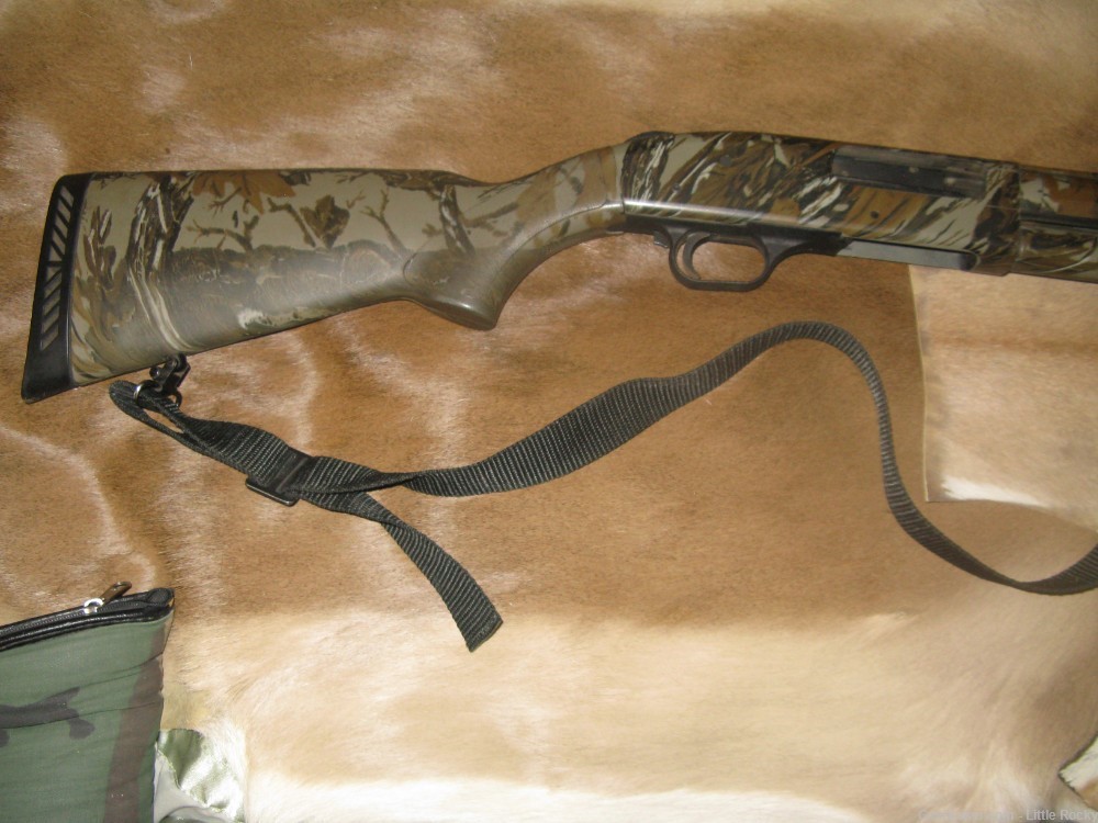 Immaculate Camo Maverick 88 12 Gauge with sling and soft case-img-2